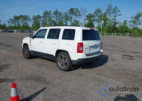 2015 Jeep Patriot Sport из США, поврежденный, VIN 1C4NJPBA9FD379681